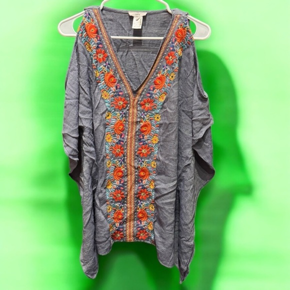 entro Tops - Entro Embroidered Grayish blue Women's Top small / medium